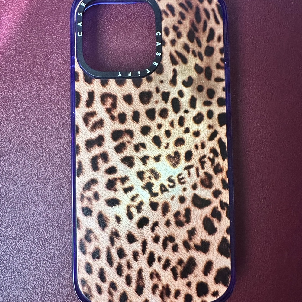 Leopard iPhone 14pro max